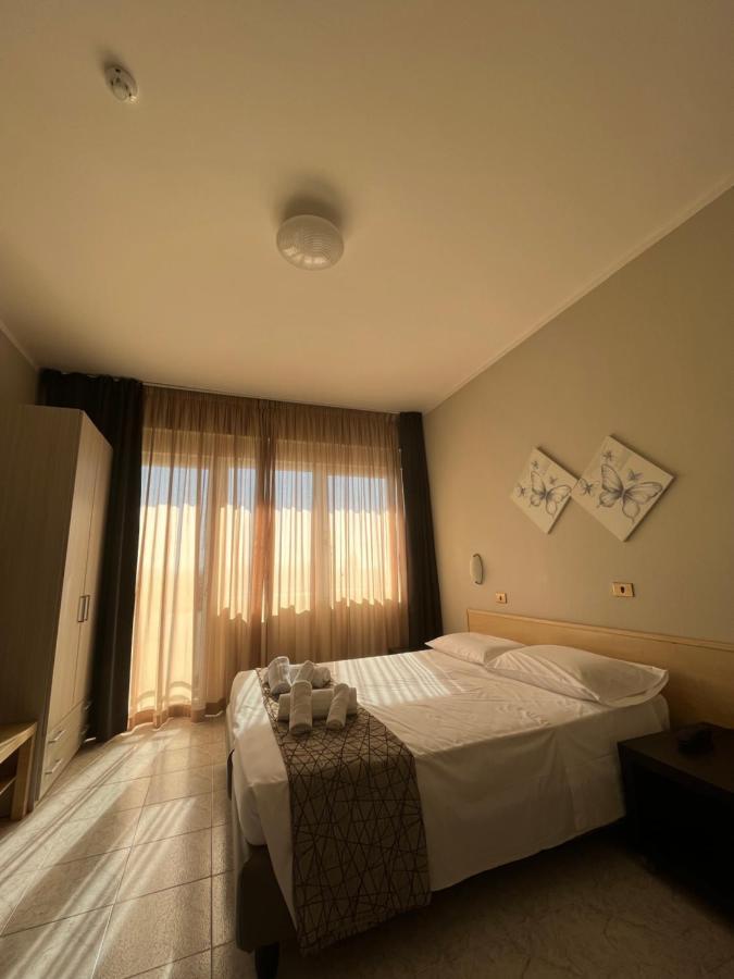 Hotel Letizia Follonica Exterior photo